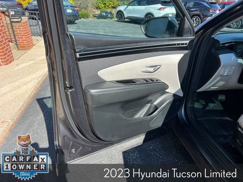 Used 2023 Hyundai Tucson Limited image 17