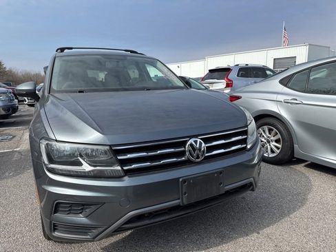 Used 2021 Volkswagen Tiguan S image 3