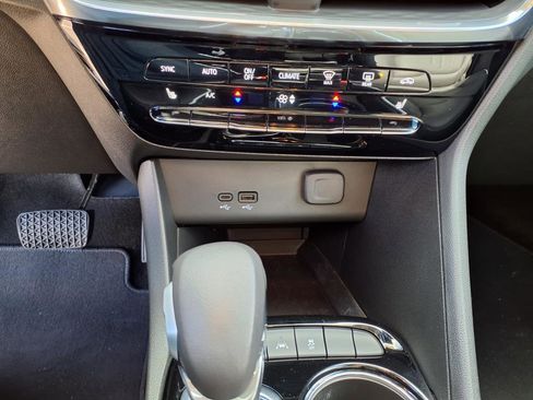 Certified 2024 Buick Encore GX Avenir w/ Avenir Convenience Package image 40