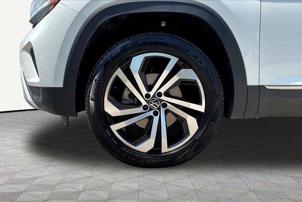 Used 2022 Volkswagen Atlas SEL AWD/4WD image 35