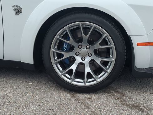 Used 2022 Dodge Challenger SRT Hellcat image 10