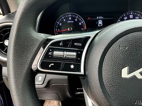 Used 2023 Kia Forte LXS image 21