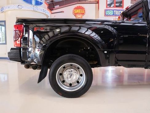 Used 2022 Ford F450 Platinum w/ FX4 Off-Road Package image 7