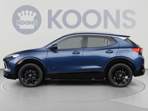 Used 2025 Buick Encore GX Sport Touring w/ Experience Buick Package AWD/4WD image 2
