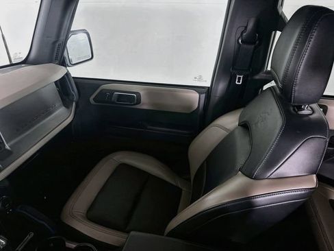 Used 2024 Ford Bronco Wildtrak AWD/4WD image 22