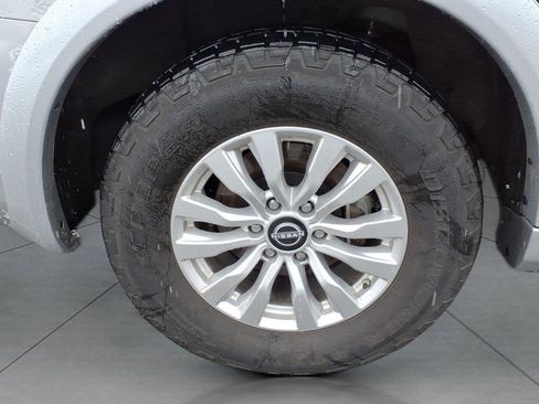 Used 2024 Nissan Armada SV image 5