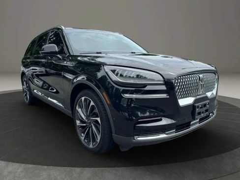 Used 2022 Lincoln Aviator Reserve w/ Equipment Group 201A RWD image 8