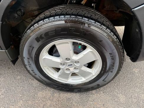 Used 2009 Ford Escape XLT AWD/4WD image 12