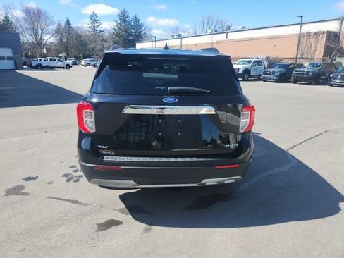 Used 2024 Ford Explorer XLT w/ Equipment Group 202A AWD/4WD image 6
