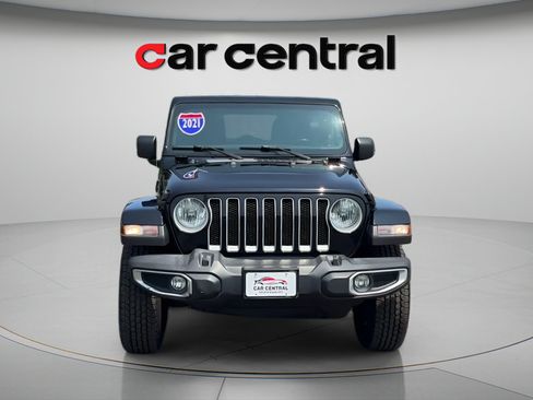 Used 2021 Jeep Wrangler Unlimited Sahara w/ Cold Weather Group AWD/4WD image 8