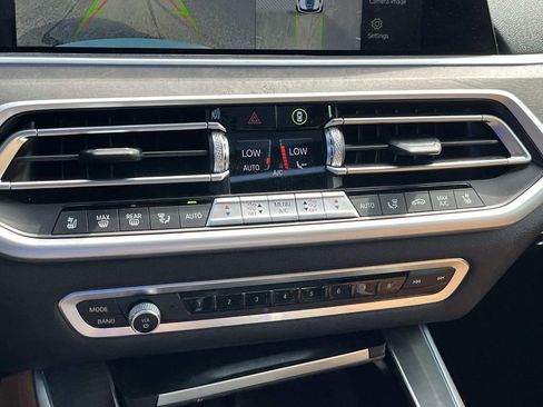 Used 2022 BMW X5 xDrive45e w/ M Sport Package image 34