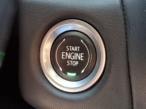 Used 2022 Chevrolet Tahoe Z71 AWD/4WD image 25