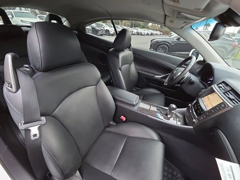 Used 2014 Lexus IS 250C image 20