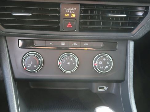 Used 2019 Volkswagen Jetta S image 25