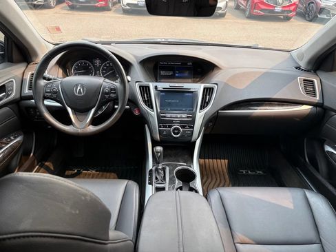 Used 2018 Acura TLX FWD image 26