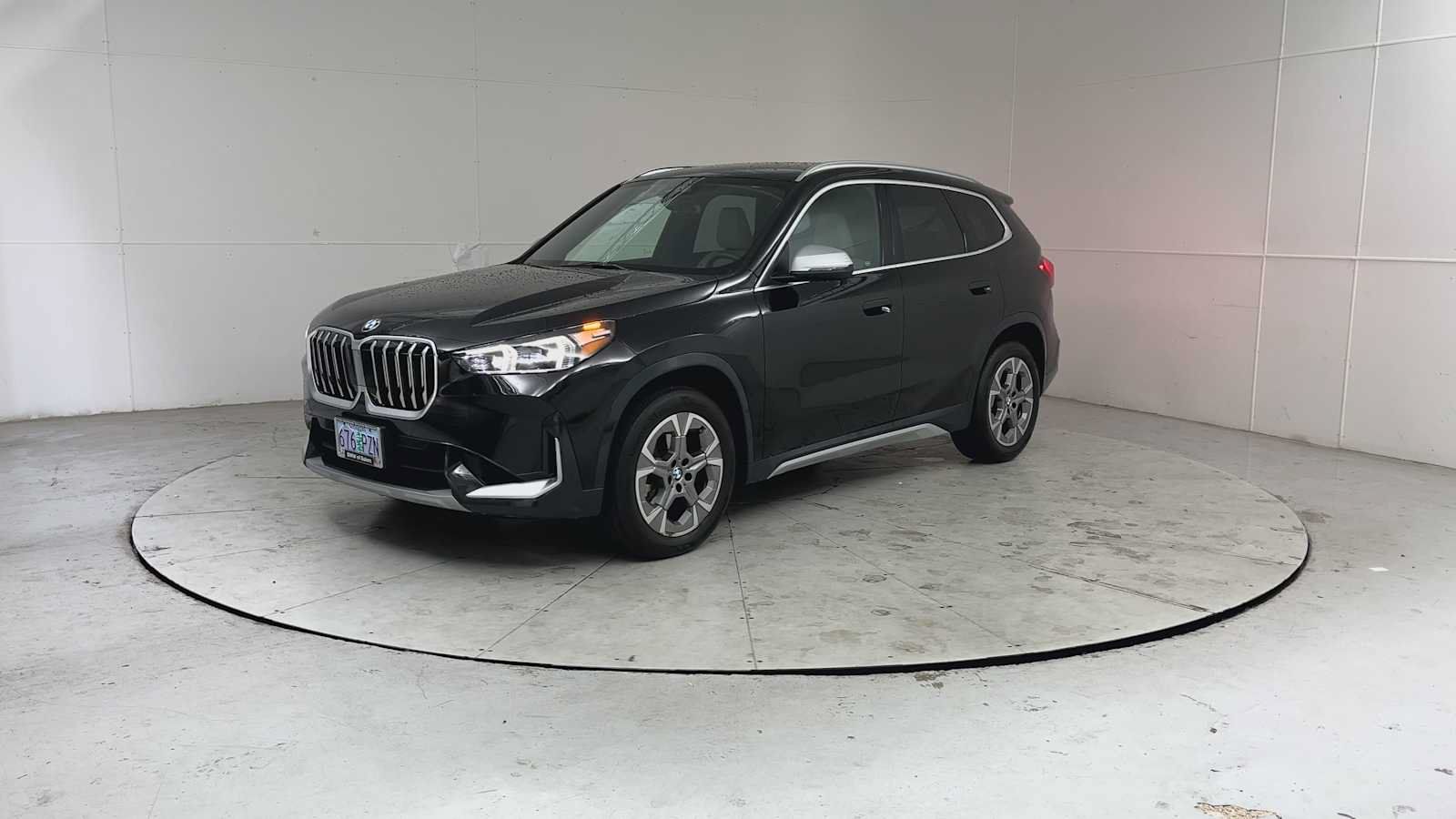 Used 2024 BMW X1 xDrive28i w/ Convenience Package AWD/4WD image 5
