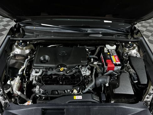 Certified 2022 Toyota Camry SE w/ Convenience Package FWD image 9