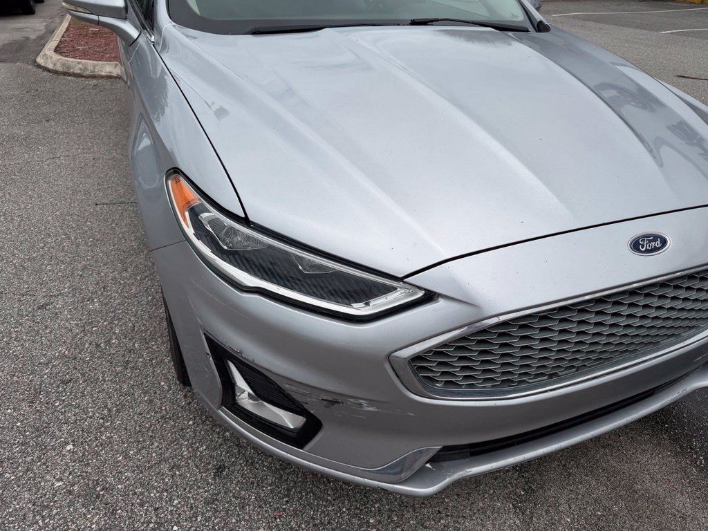 Used 2020 Ford Fusion Titanium AWD/4WD image 12
