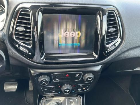 Used 2018 Jeep Compass Limited w/ Safe & Security Group AWD/4WD image 27
