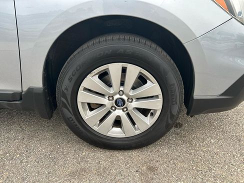 Used 2017 Subaru Outback 2.5i Premium AWD/4WD image 28