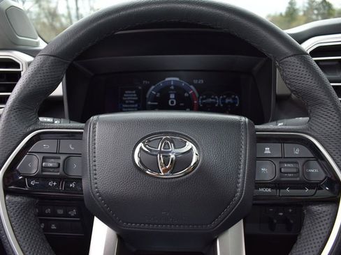 Used 2024 Toyota Tundra Limited AWD/4WD image 16