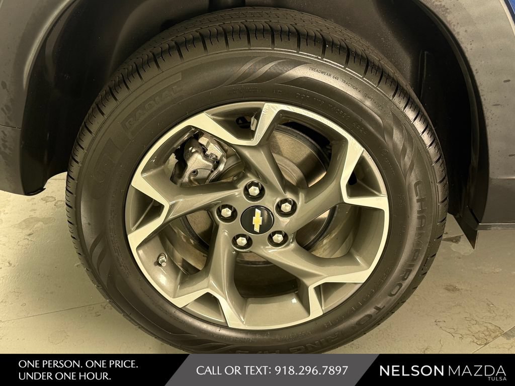 Used 2024 Chevrolet Trax LT w/ LT Convenience Package FWD image 13