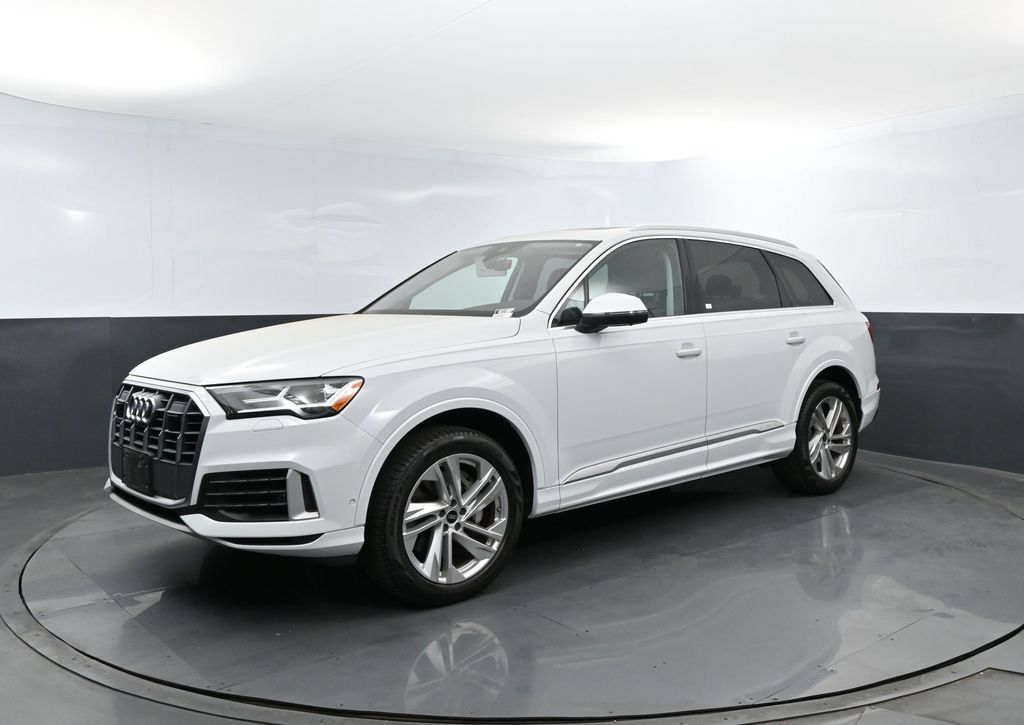 Used 2022 Audi Q7 3.0T Premium Plus w/ Premium Plus Package AWD/4WD image 1