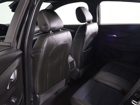 Used 2025 Buick Envista Preferred w/ Convenience I Package FWD image 23