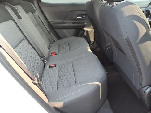 Certified 2025 Nissan Kicks SV AWD/4WD image 23