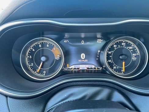 Used 2020 Jeep Cherokee High Altitude AWD/4WD image 17