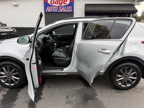 Used 2020 Kia Sportage S w/ S Premium Package AWD/4WD image 22