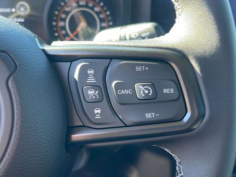 New 2025 Jeep Gladiator Willys image 16