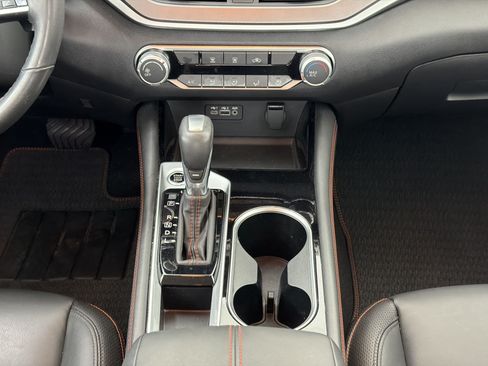 Used 2023 Nissan Altima 2.5 SR FWD image 18