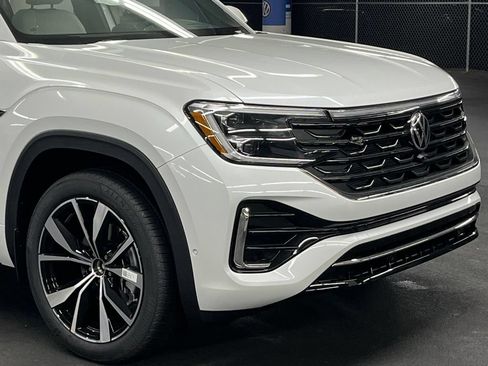 New 2026 Volkswagen Atlas Cross Sport SEL Premium R-Line AWD/4WD image 43
