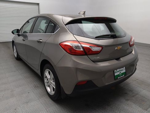 Used 2018 Chevrolet Cruze LT w/ Convenience Package FWD image 5
