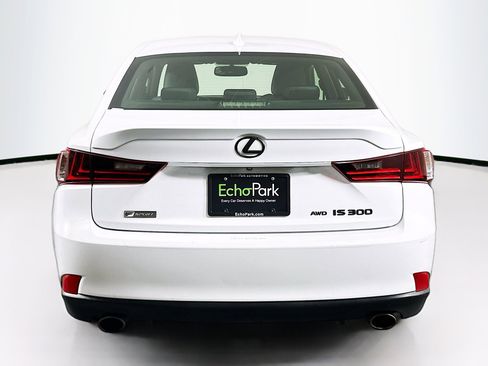 Used 2016 Lexus IS 300 4dr Sdn AWD image 7