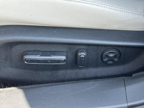 Used 2018 Honda Accord Touring image 14
