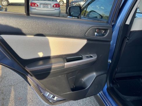 Used 2016 Subaru Crosstrek Hybrid image 25