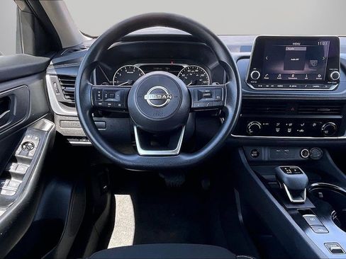 Used 2024 Nissan Rogue S image 12