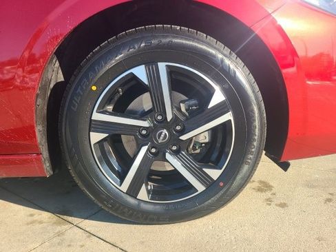 Used 2024 Nissan Sentra SV image 9