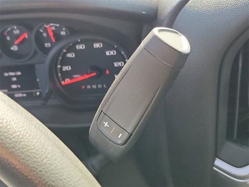 Used 2025 Chevrolet Silverado 1500 Custom image 15