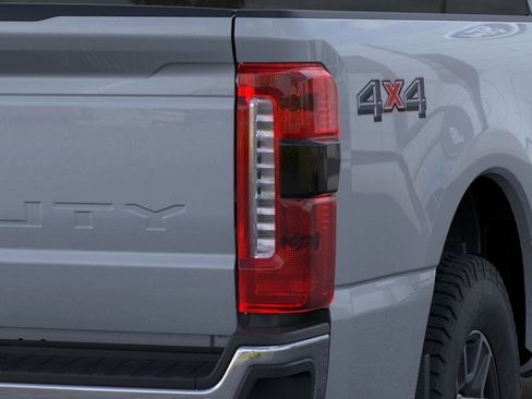 New 2025 Ford F250 Lariat w/ Lariat Ultimate Package image 21