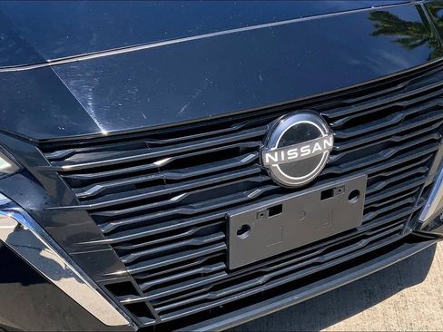 Used 2024 Nissan Altima 2.5 SV FWD image 31