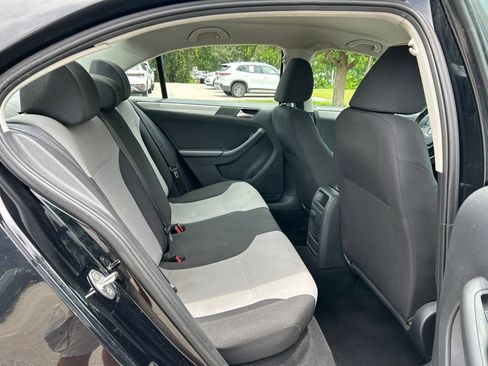 Used 2017 Volkswagen Jetta S FWD image 40