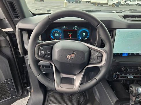New 2025 Ford Bronco Badlands w/ Sasquatch Package AWD/4WD image 32
