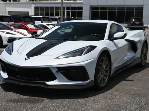 Used 2024 Chevrolet Corvette Stingray Premium Cpe RWD image 15