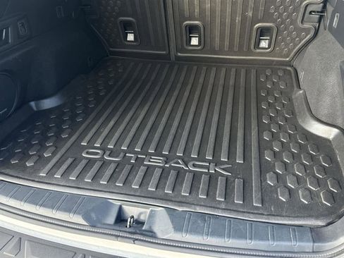 Used 2022 Subaru Outback Touring XT image 32