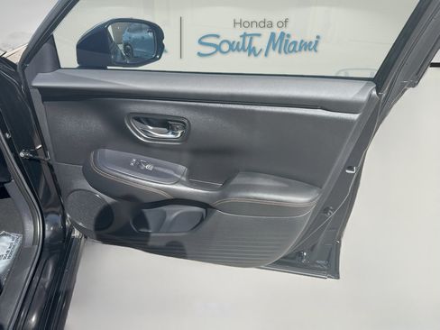 Used 2024 Honda HR-V Sport image 32