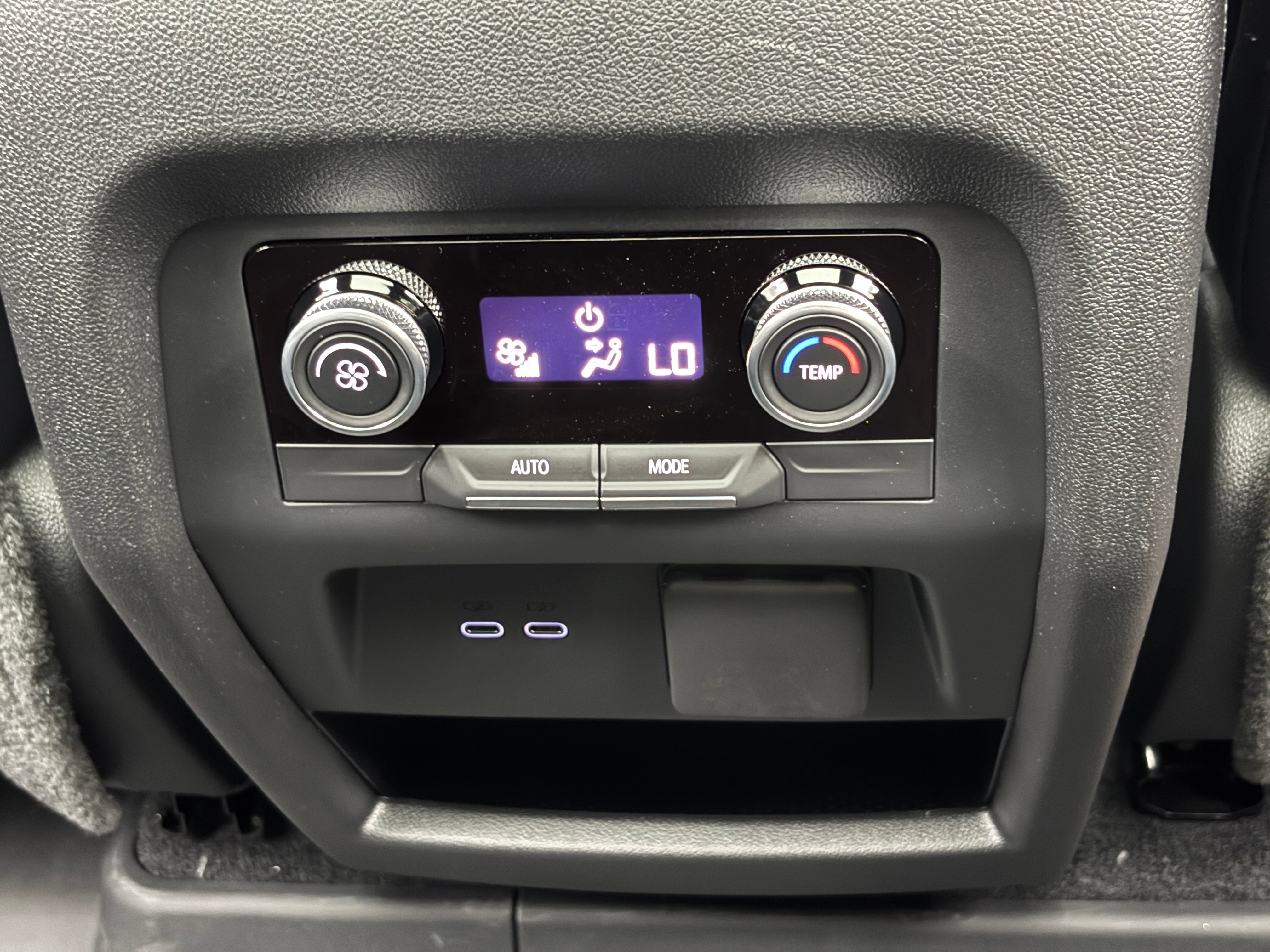 New 2026 Buick Enclave Sport Touring w/ Power Package FWD image 8