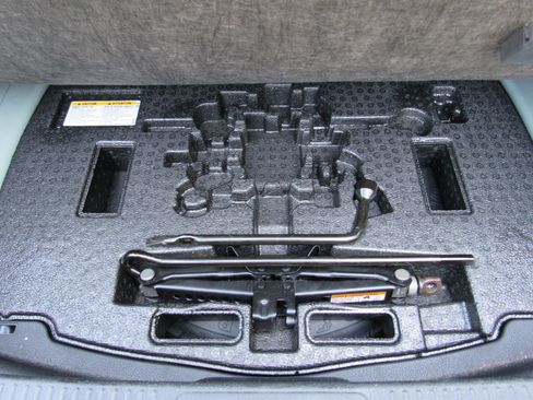 Used 2025 Toyota Camry SE FWD image 34